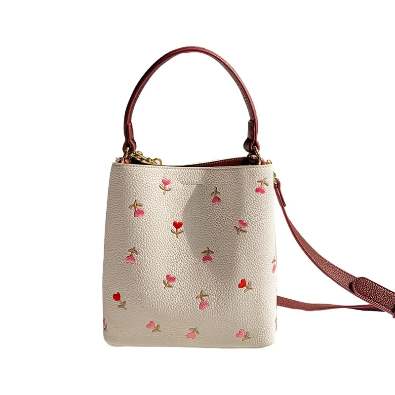 Factory Direct sales 2024 new fashion women's handbag original design high-quality PU leather shoulder bag luxury customization