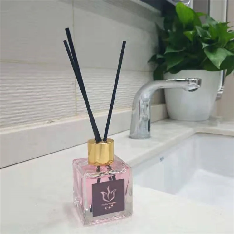 

Colorful 50ml Glass Bottle Aroma Rattan Reed Diffuser Home Fragrance Oil Diffuser, White, pink, blue, or customized