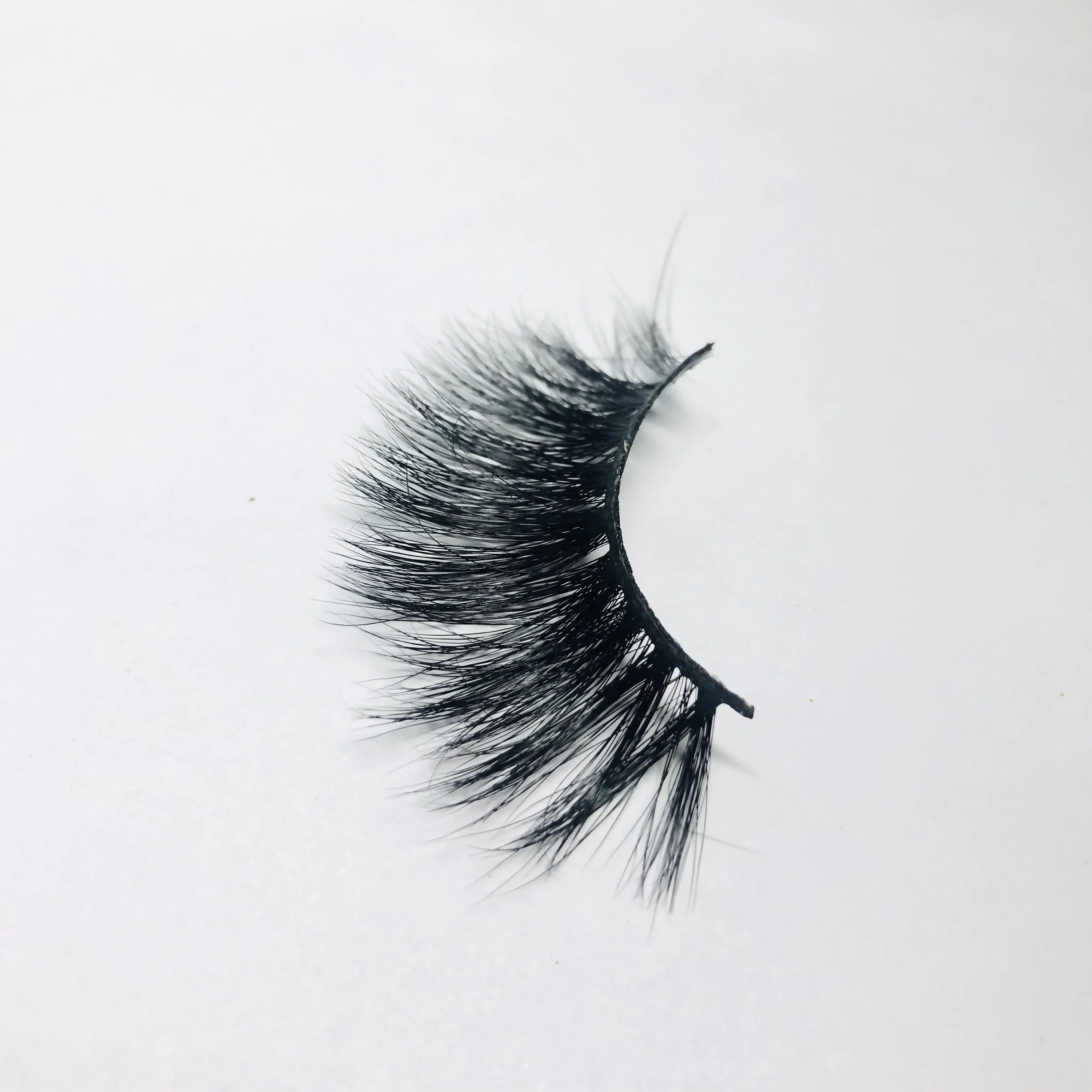 

False eyelash