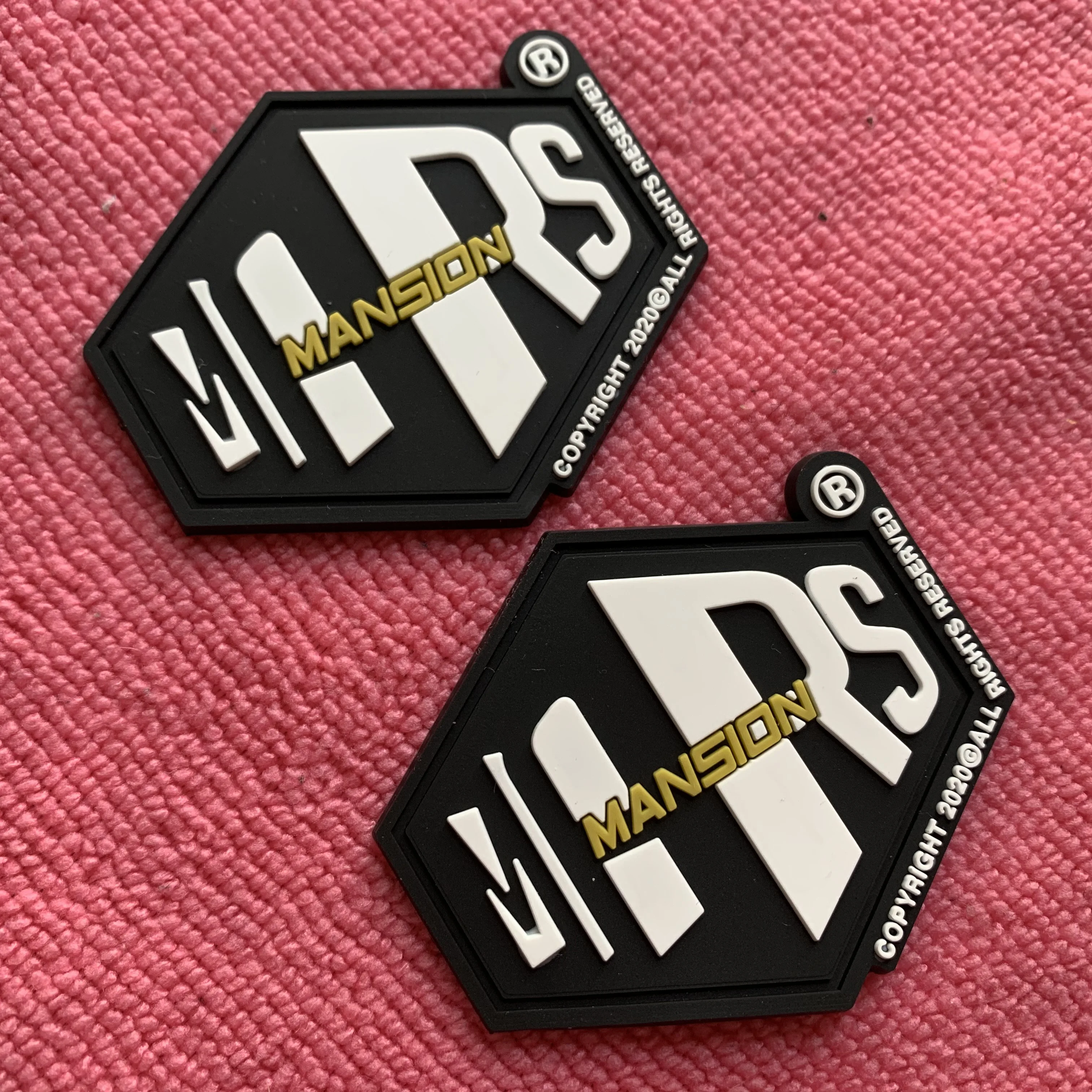 Custom Letters Design Rubber Patchirregular Shape PVC Rubber Label for Garment