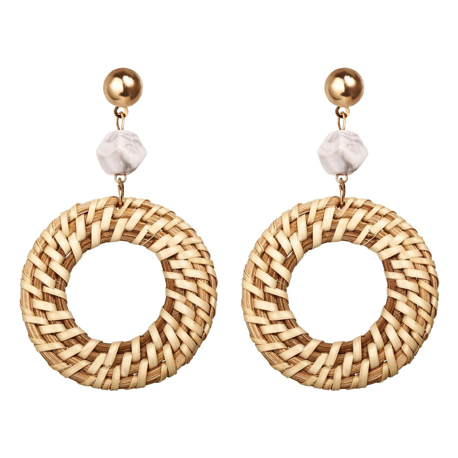 

2021 Yiwu Wholesale Creative Retro Woven Circular Wooden Earrings Bohemian Beige Jewelry Earrings For Women
