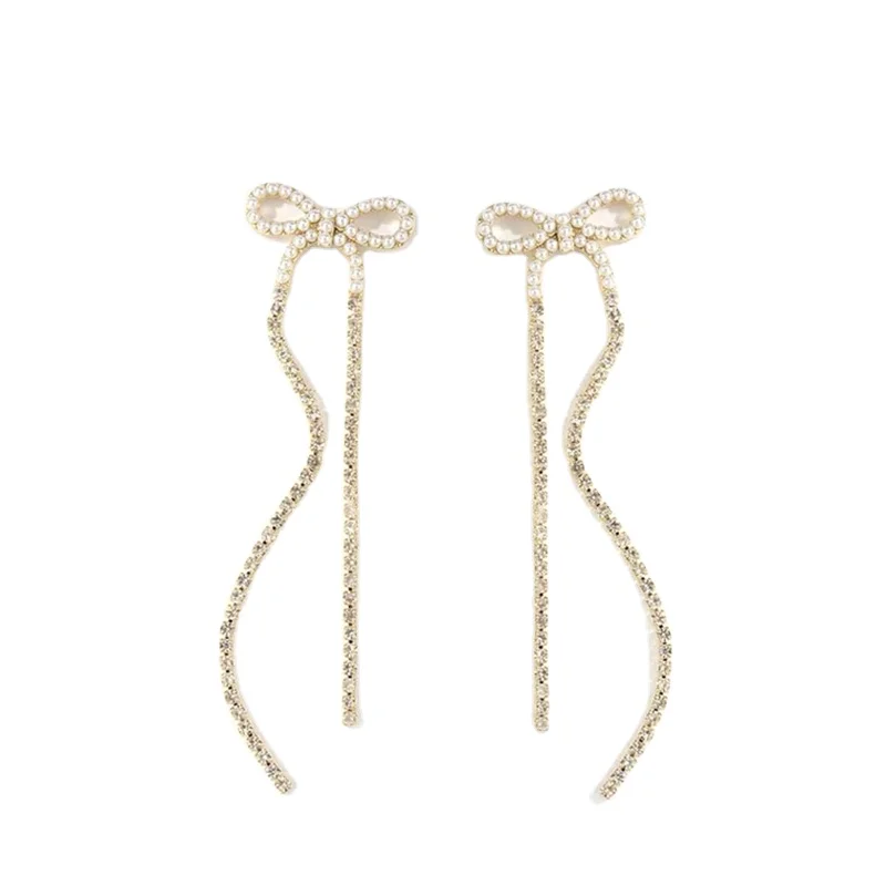 

Fashion Design Beautiful Butterfly Drop Earrings Pearl Bow knot Long Chain Pave Cubic Zirconia Earrings For Women 2021, Picture shows