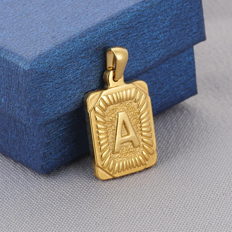 

Amazon Hot Selling men letter necklace 18k 26 Capital English jewellery letters necklace letter pendant necklace alphabet, Yellow gold