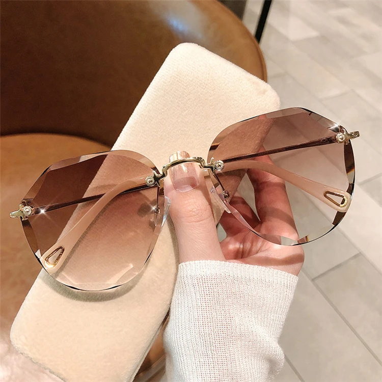 

Good quality wholesale glasses sunglasses womens party sunglasses women Fashion rectangle sunglasses women rimless, Multi-color optional