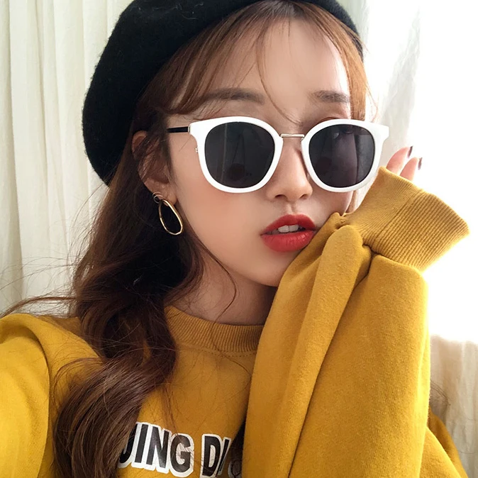 

Women White Sunglasses Hot Selling Fashion Korea Style PC Frame Sun Glasses For Female
