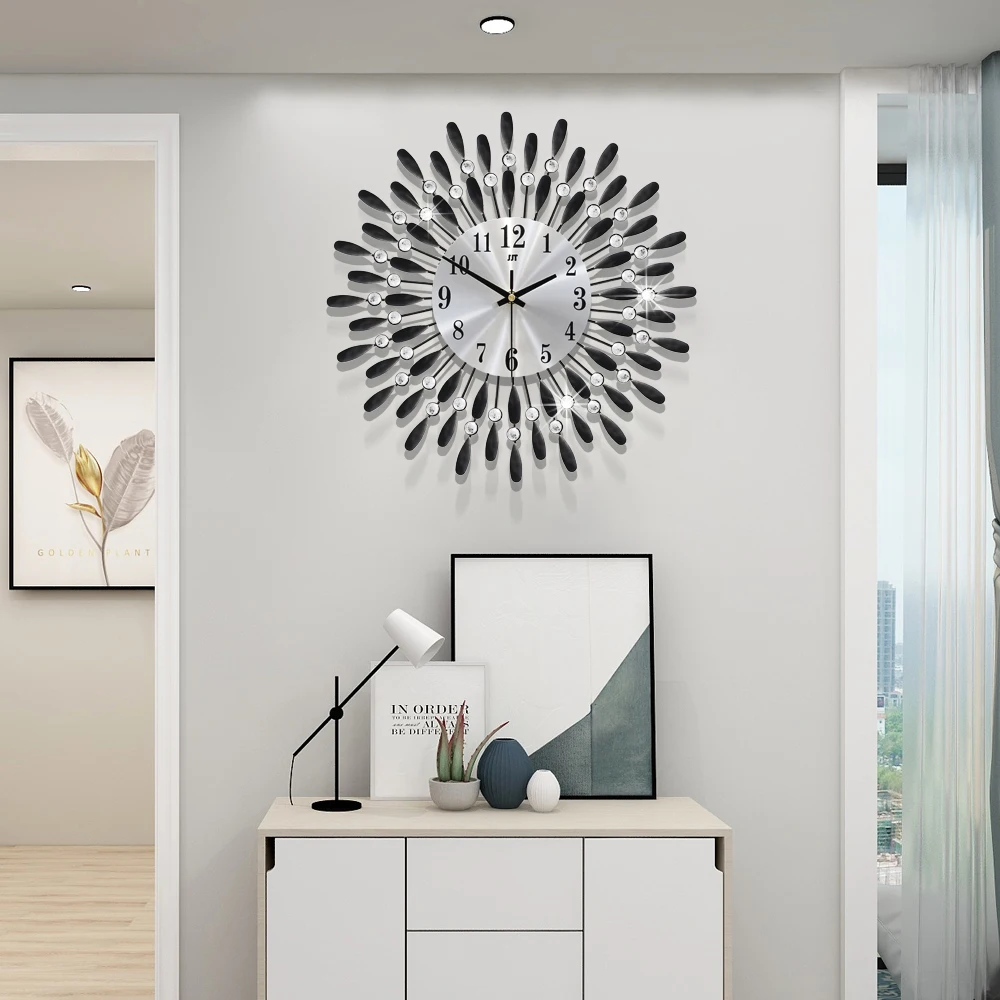 
Custom Handmade Silent Movemet Metal Home Decorative Nordic Modern Diamond Shining Iron Wall Clock For Living Room 