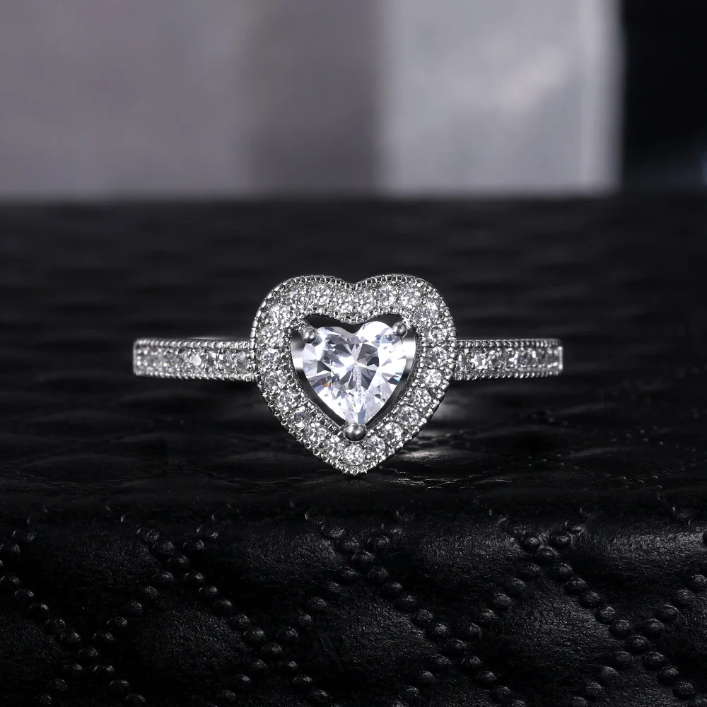 

2021 summer women's ring Charm shiny love zircon rings jewelry Engagement Rings