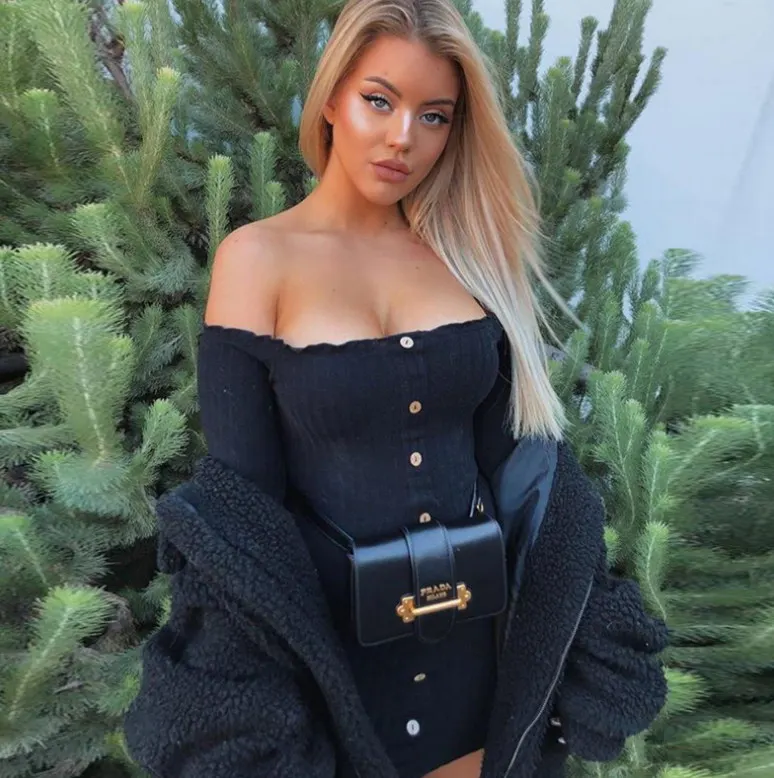 

Amazon 2019 Autumn New Women Dresses One Word Shoulder Long Sleeve Single Row Button Slim Dresses, As picture