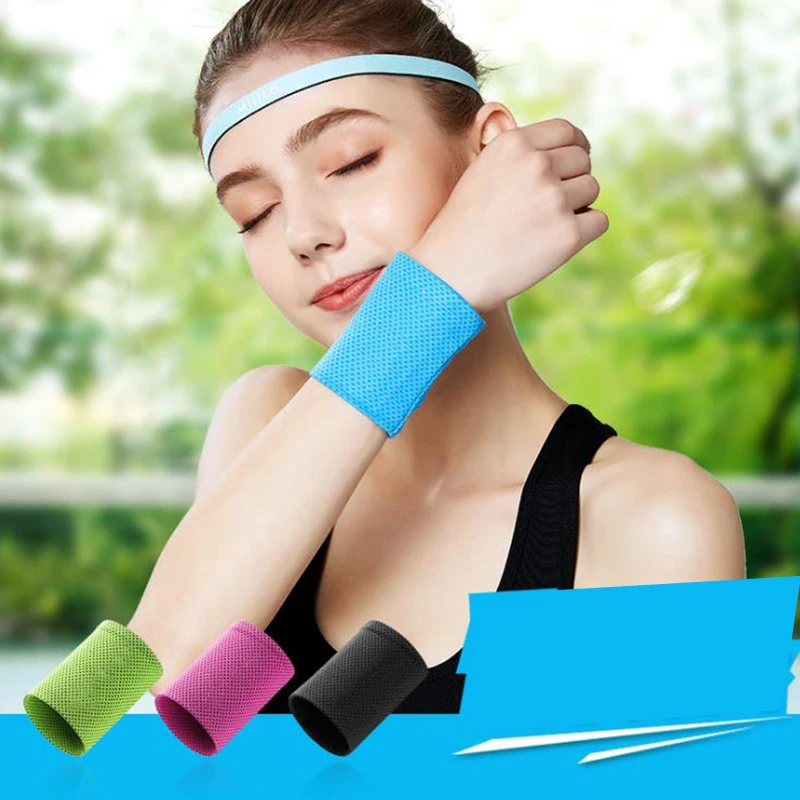 

Yiwu hot sell super cool qickly dry women women sports protect ice cool sweat wrist band, 10 colors in stock