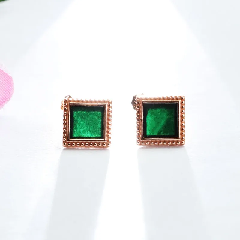 

S925 Silver Inlay Natural Emerald Ear Studs Black Jadeite Square Ear Hook Factory Wholesale Delivery FC2080806