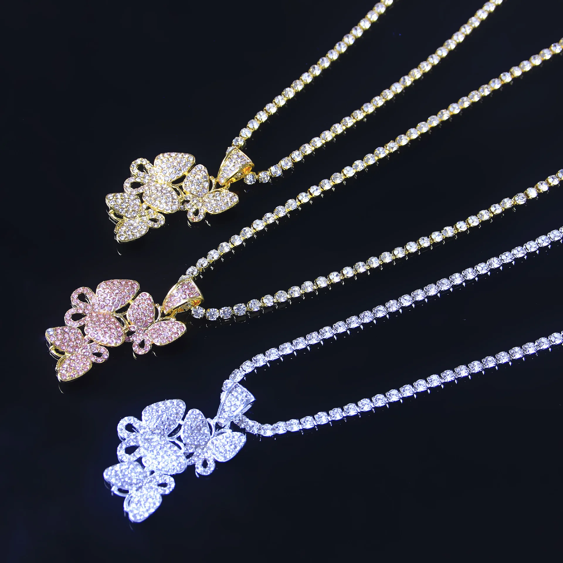 

2021 Fashion Trendy Full Diamond Crystal Cuban Jewelry Gold Plated Chain Custom Butterfly Necklace