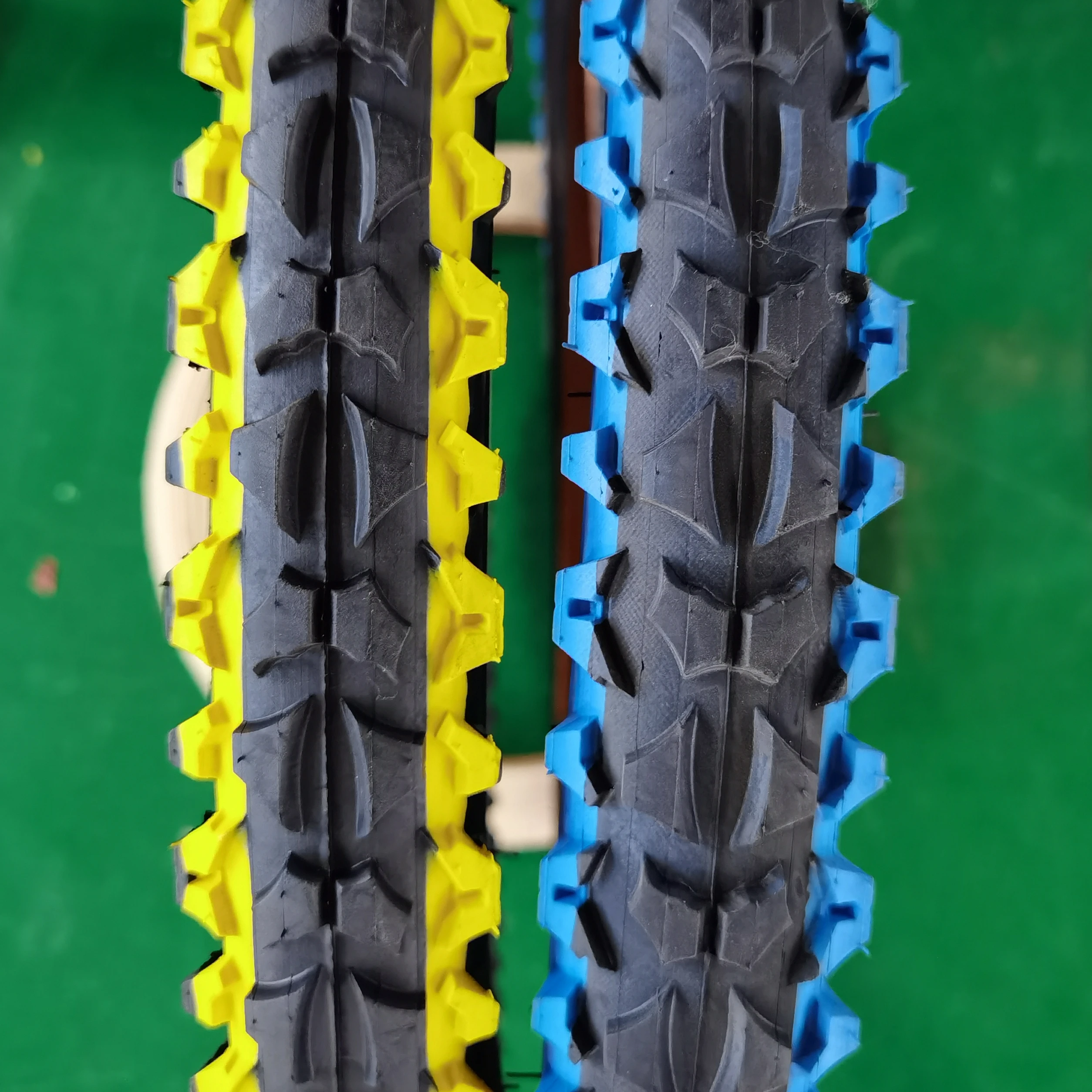 yellow road bike tyres