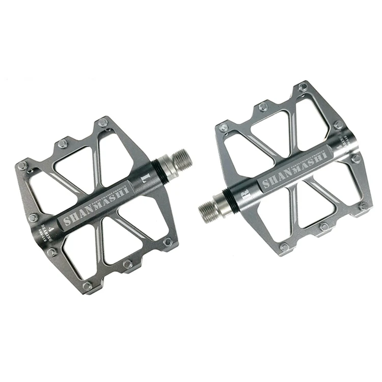 

Hot selling 418 mountain bike bearing pedal bearing lubrication wide flat platform bicycle pedals, Picture shows