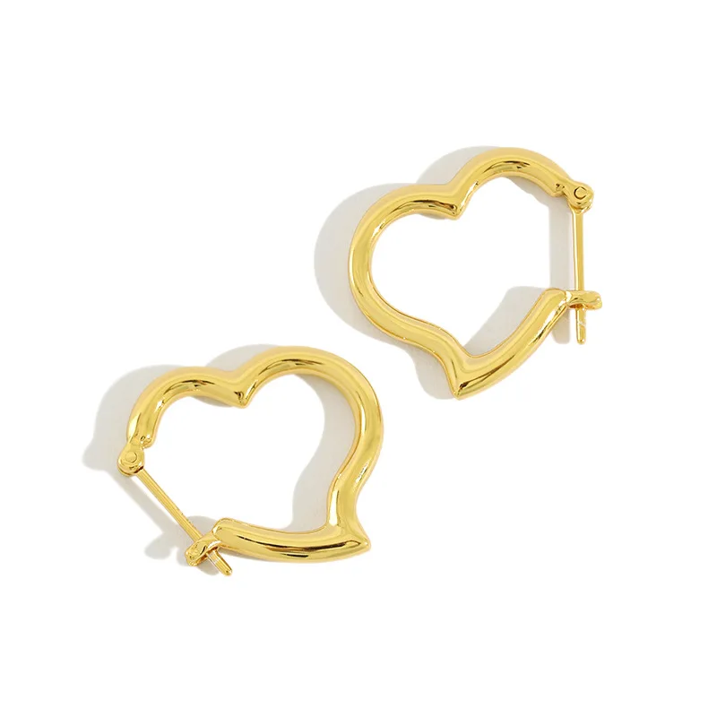 

Korea S925 Sterling Silver Ear Clip Simple Peach Heart Stud Earring 18k Gold plated Love Heart Earrings Jewelry, Silver gold