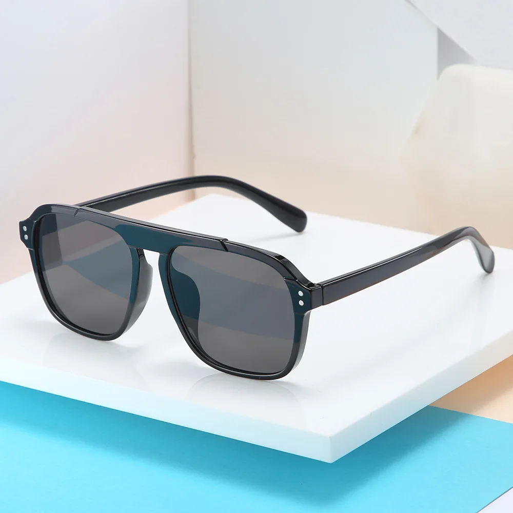 

DCOPTICAL 2021 New Fashion PC Frame Frame Flat Top Sun Glass Oversized Large Square Rivet Large Women Men Sunglasses
