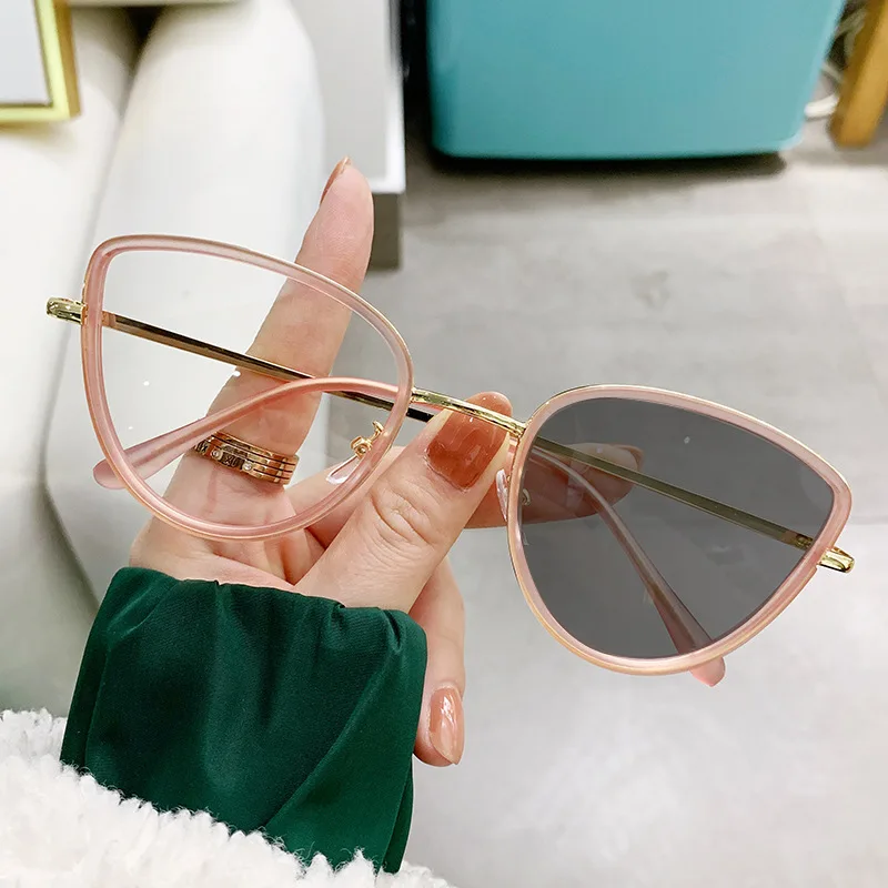 

98525 Fashion Photochromic Anti Blue Light Blocking Cat Eye Glasses Trendy Metal Optical Glasses Frame Women Eyeglasses Frame