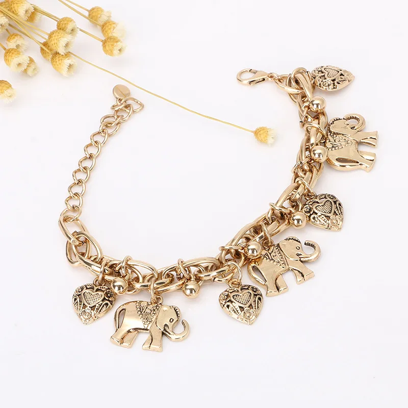 

2021 Custom Women Charm Bracelet Fashion Alloy Charms for Bracelet Jewelry Unique Designer Charms for Bracelet Women Accessories, 2 colors