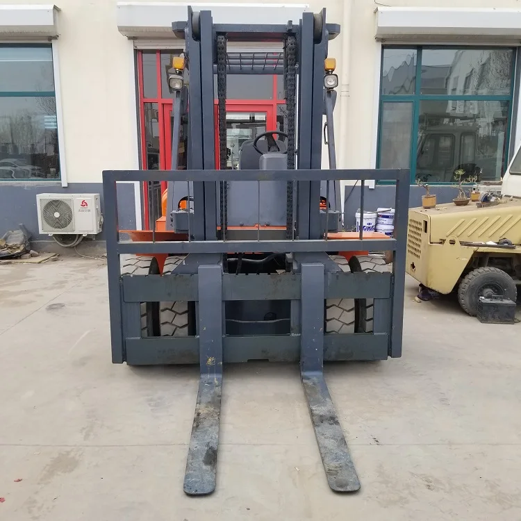 
China diesel engine 7 ton used forklifts for sale 