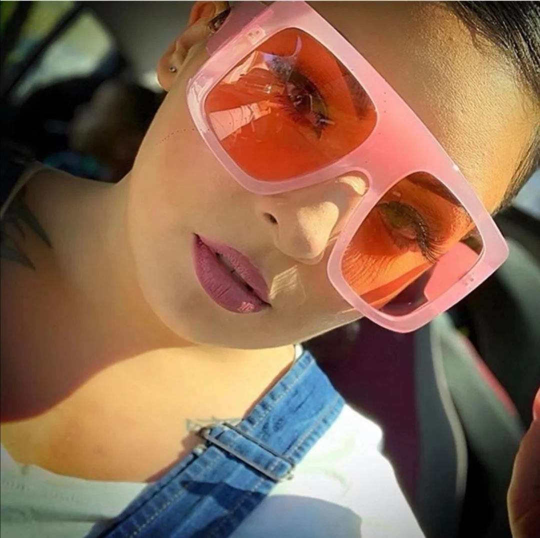 

Newest Eyewear Fashion Women Sun Shades Trendy Big Frame Square Oversized Shield Sunglasses Women