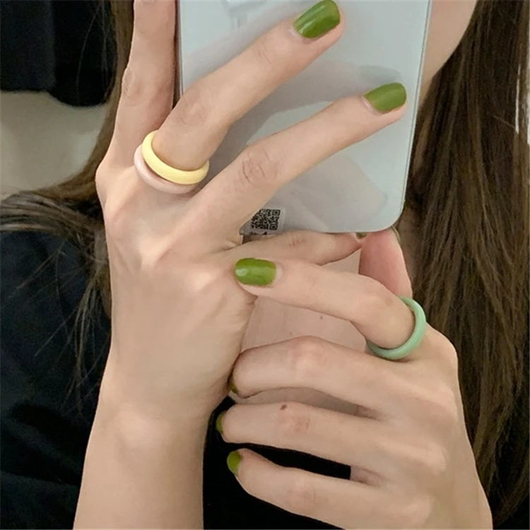 

Wholesale Dainty Couple Daily Finger Jewelry Gifts Pink Green Resin Elegant Simple Women Rings, As shown