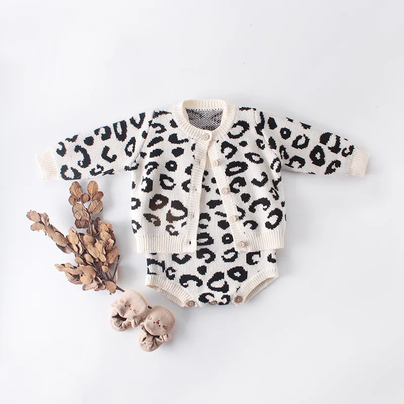 

2020 infant clothing 0-2 years old female baby suits leopard grain coat + ha climb clothes two-piece single shot