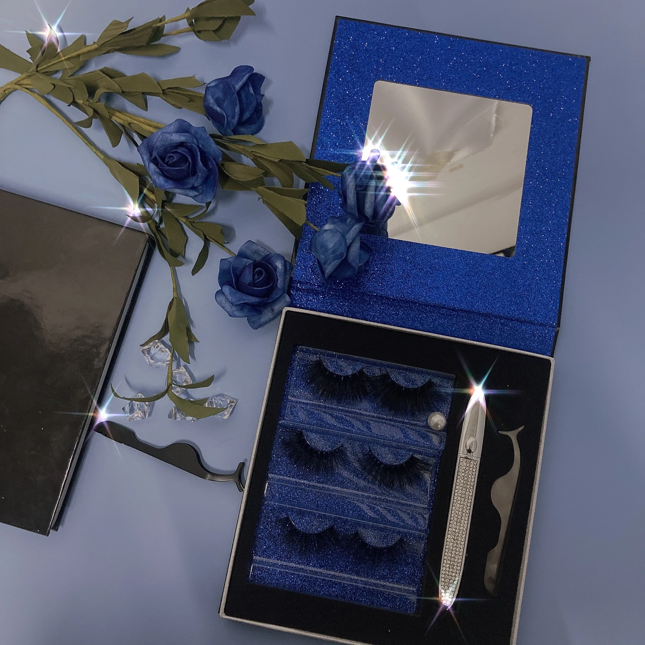 

Romantic style customized eyelash set box with 25mm mink wispy fluffy stri lashes wholesale 5d mink lash packaging bulk vebndor, Natural black