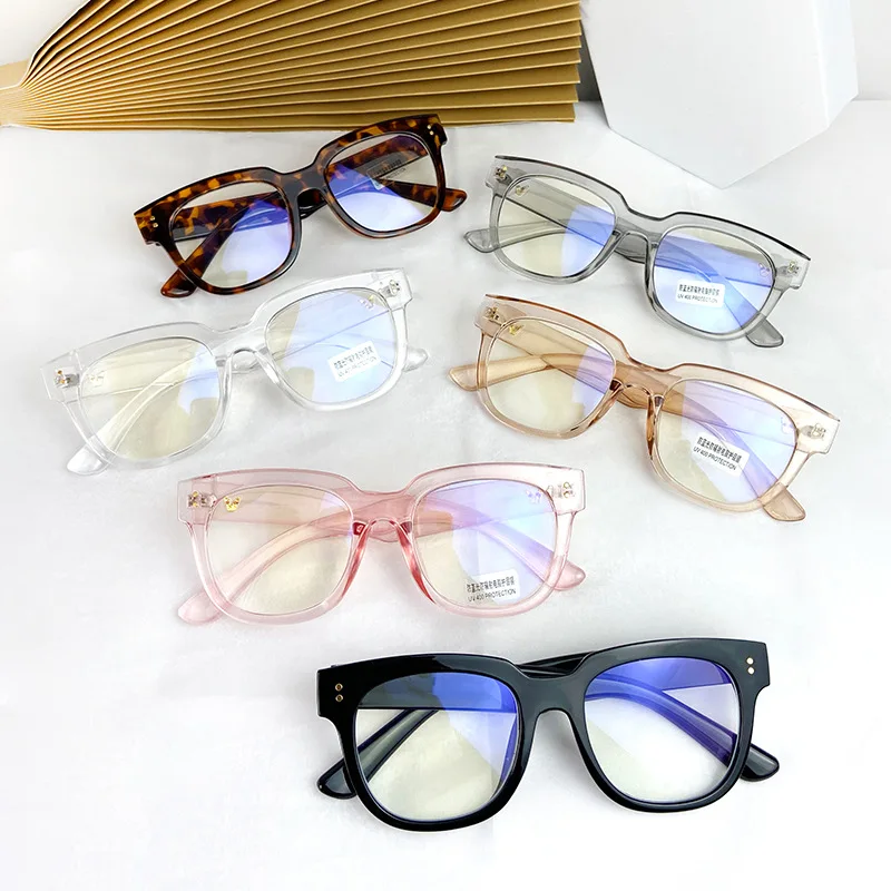 

Large Frame Black Anti-Blue Light Lenses Glasses Classic Flat Mirror Blue Light Blocking Frames Mirror For Women, As the picture shows