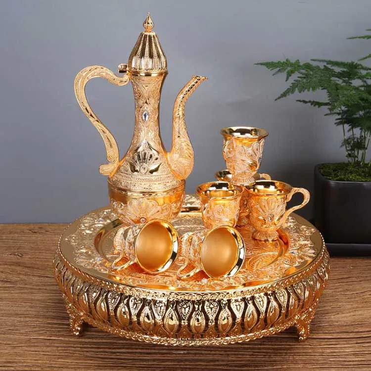 

Wholesale promotional creative home european vintage wine pot golden metal wine cup and wine kettle set, Color