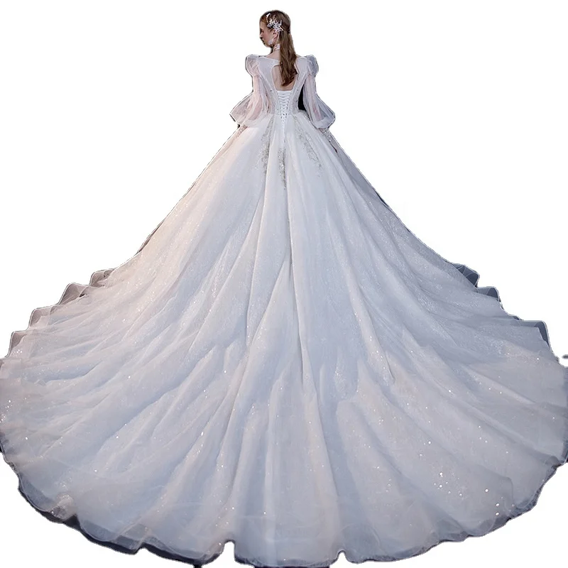 

The main wedding dress 2021 new court style long-sleeved large size French wedding dress retro atmosphere trailing tail