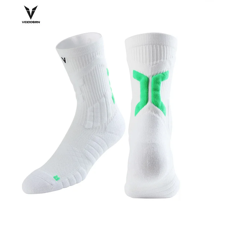 

Breathable Basketball Socks Running Camping Polyester Custom Logo Cushioned Athletic Sports Crew Socks for Men Women