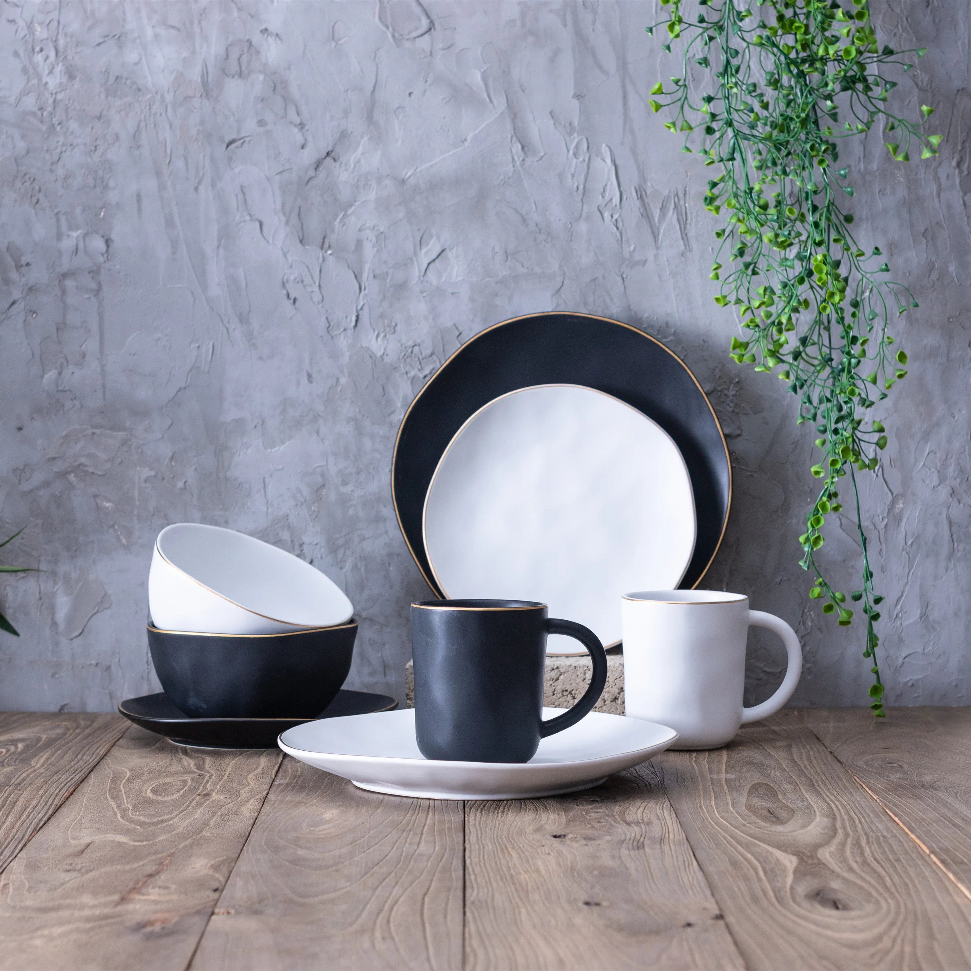 elegant matte black porcelain kitchen plates set dinner luxury dinnerware sets with golden rim  .jpg