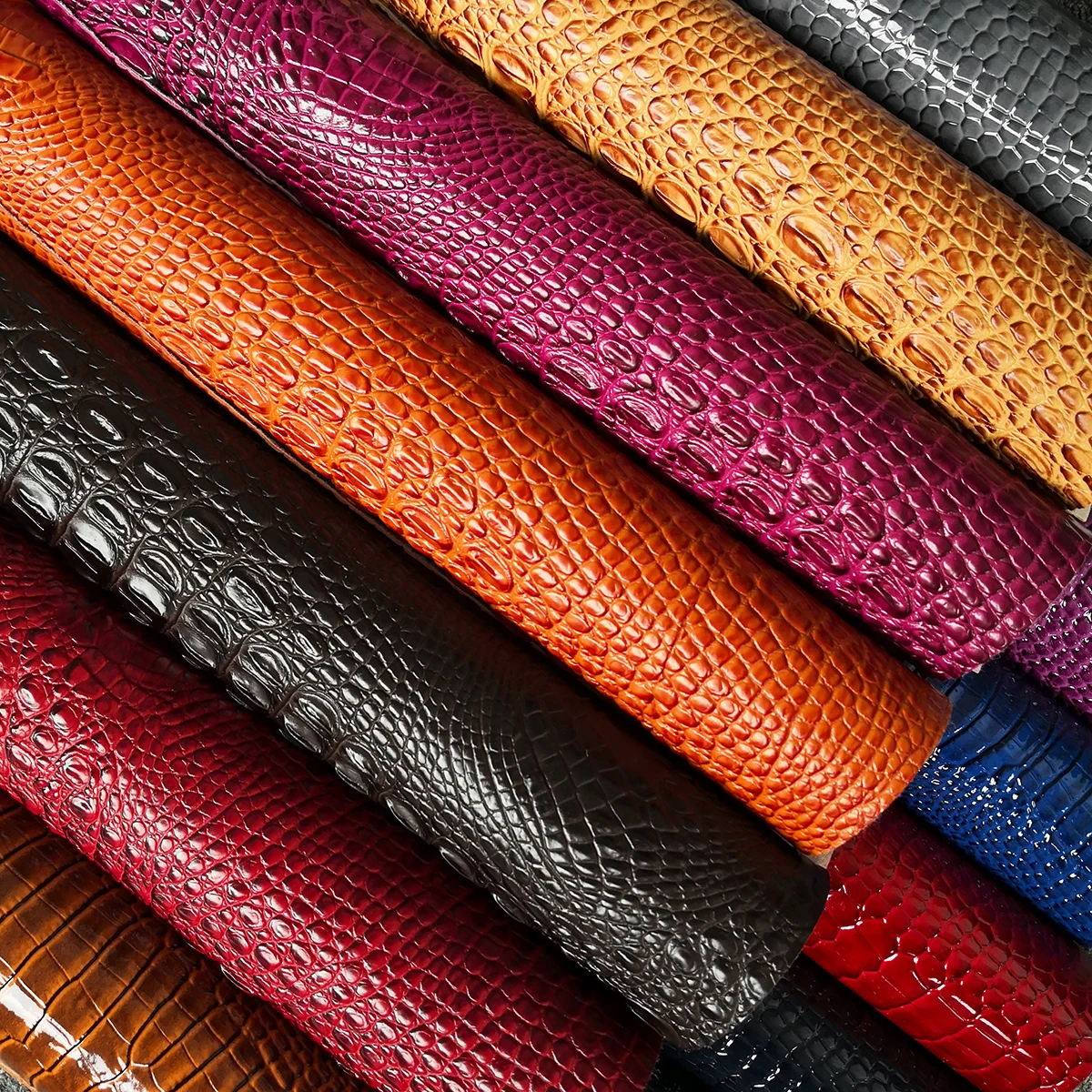 2020 流行时尚压花合成乙烯基pvc皮革面料鳄鱼纹仿皮鞋子袋