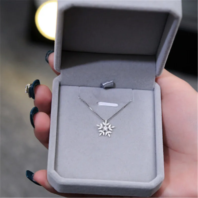 

Daihe S925 Sterling Silver Jewelry With Diamond Snowflake Necklace Female, Fashion Accessories Pendant Simple Clavicle Chain, Sliver,gold