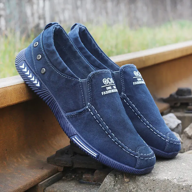

Fashionable Spring and Summer Breathable Men Slip on Sneakers Canvas Casual Shoes