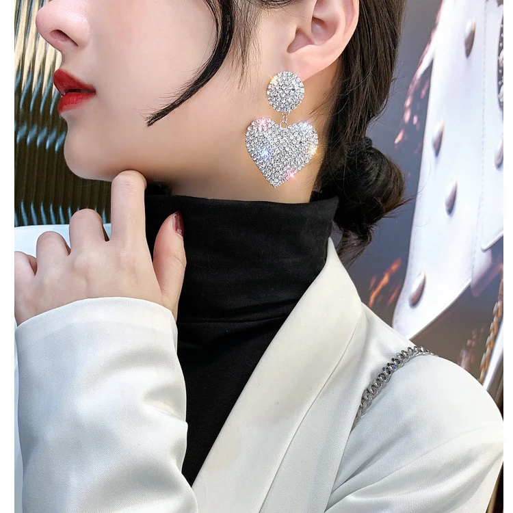 

European and American nightclub luxury rhinestone fashion love earrings crystal peach heart stud jewelry earrings for women, 2 colors