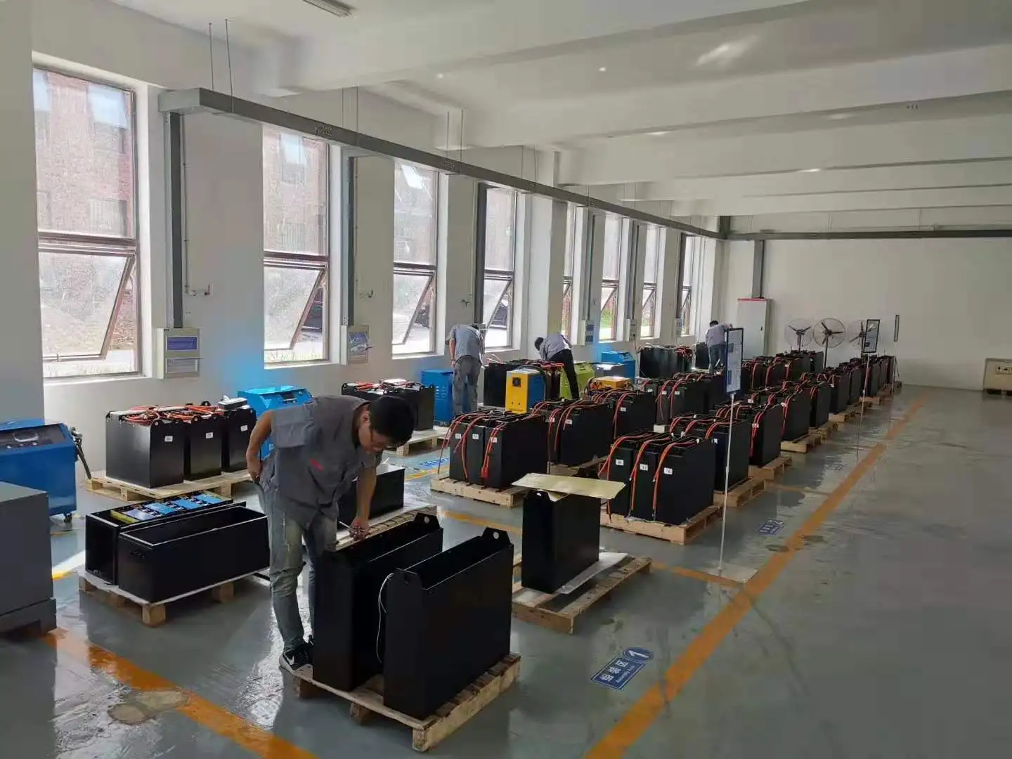 Three-phase Input 380v Industrial Charger Intelligent Battery Charger