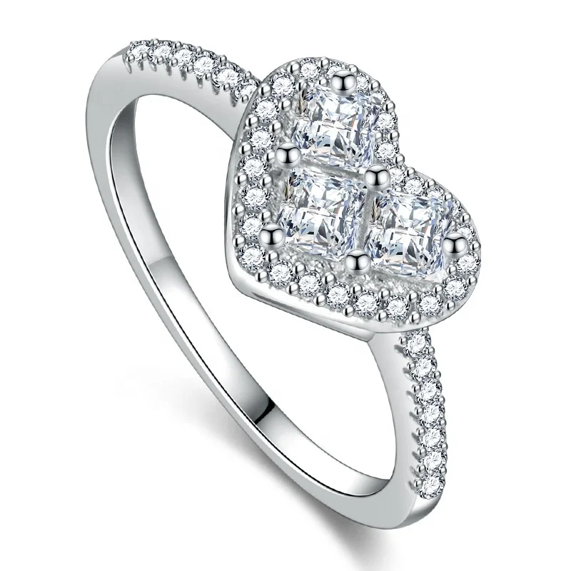 

New Heart-shaped Fashion Moissanite Elegant Ring for Ladies