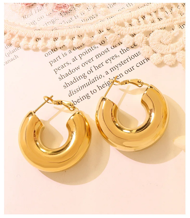 

2022 Trendy Hot Selling Huggie Earrings Dainty 18K Gold Plated Stainless Steel Chunky Thick Hoop Earrings