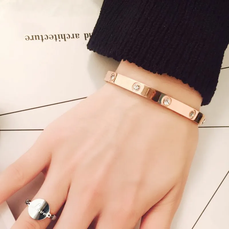Top Brand Simple Fashion Personality Set Diamond Bracelet 18K Electroplating Real Gold Bracelet KL4038