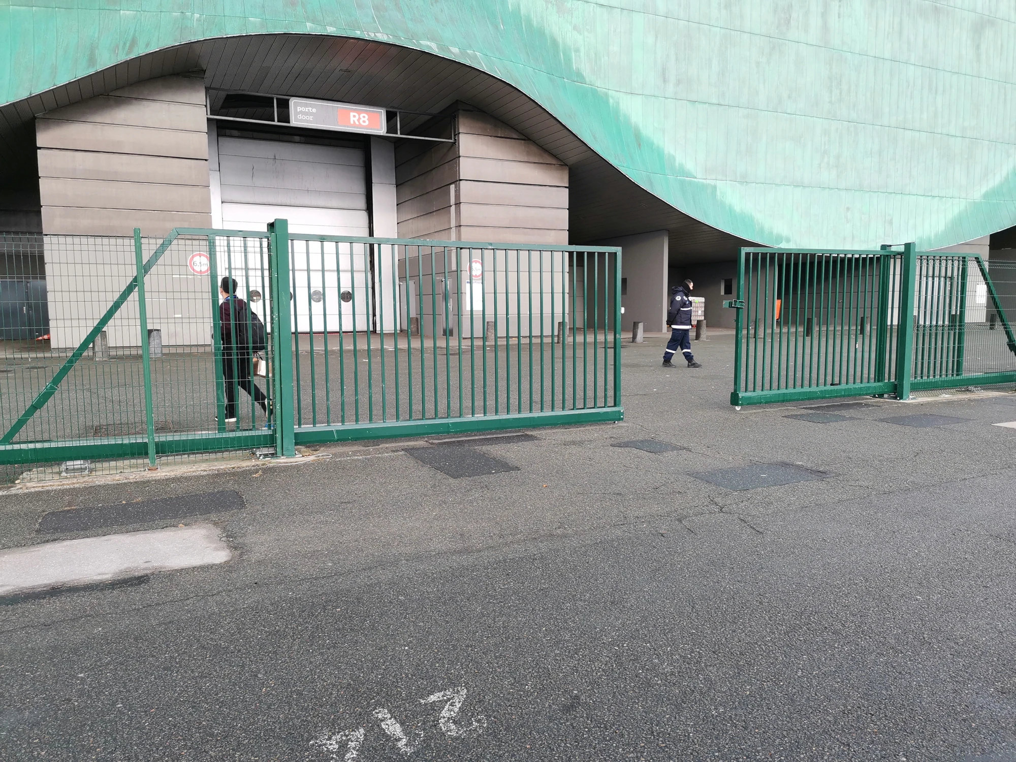 berita perusahaan terbaru tentang Gerbang Taman Depan Hitam Hias Murah Gerbang Besi Tempa  2