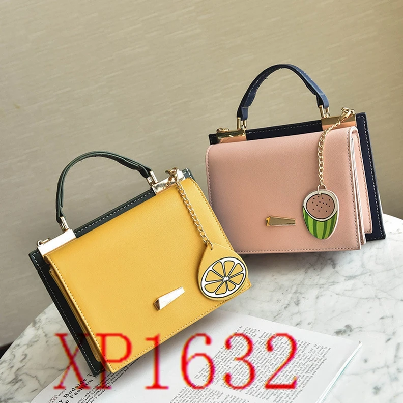 

XP1632 2019 autumn new creative two color single shoulder messenger bag hit color portable female bag