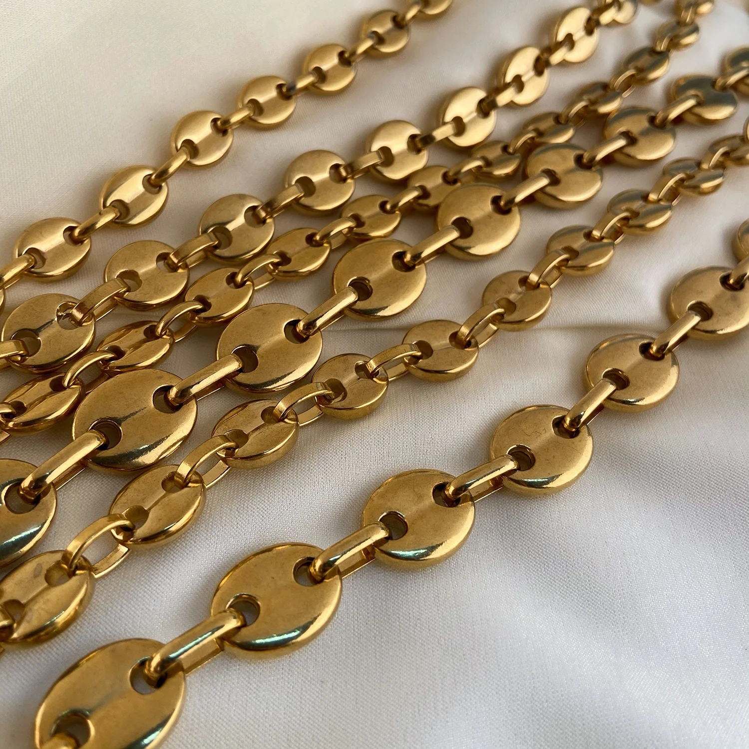 

18K Gold Stainless Steel Coffee Bean Chains Necklaces For Women Men Punk Hip Hop Handmade Jewelry Pig Nose Link Chains Choker
