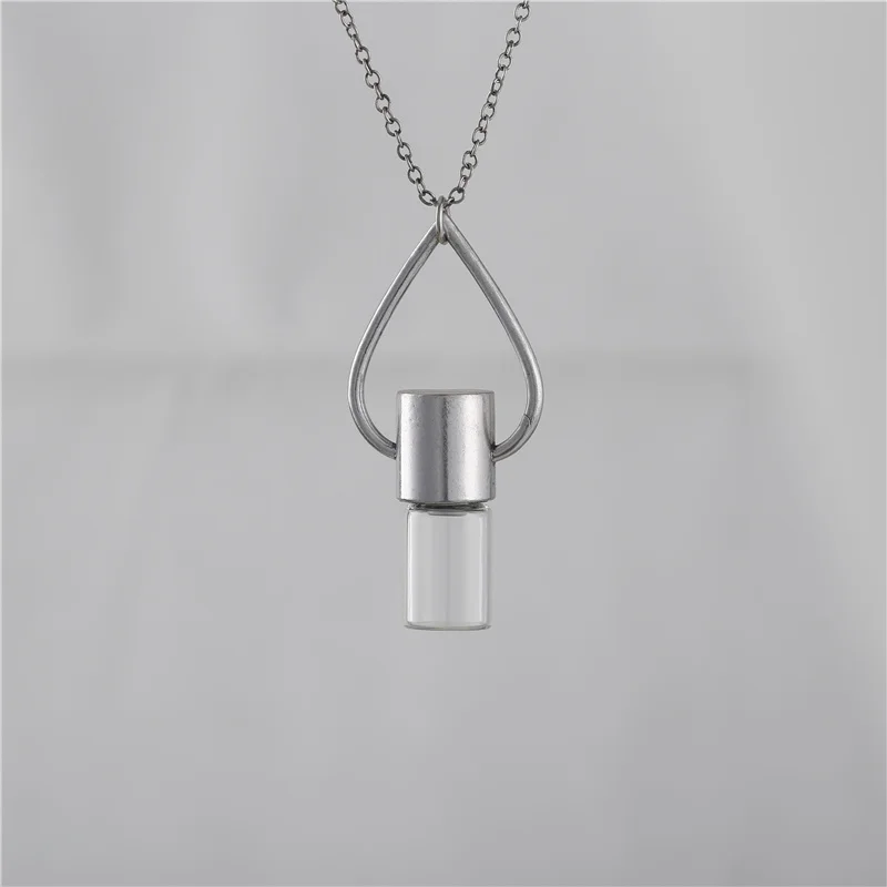 

Factory wholesale cheap price metal chain brass essential oil diffuser perfume bottle necklace