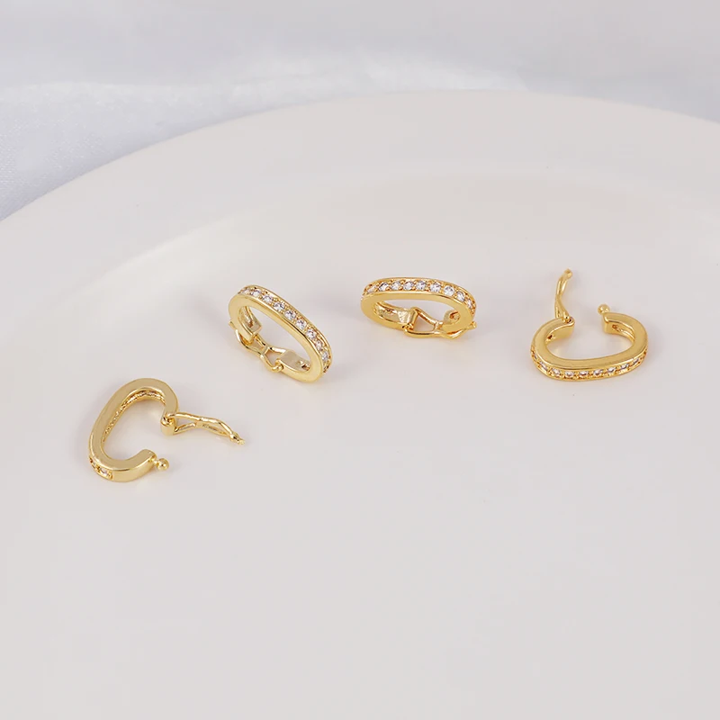 

Jewelry Pendant connect clasp Copper plating 18K Pendant connect clasp High color preservation plated gold C shape hook Clasps