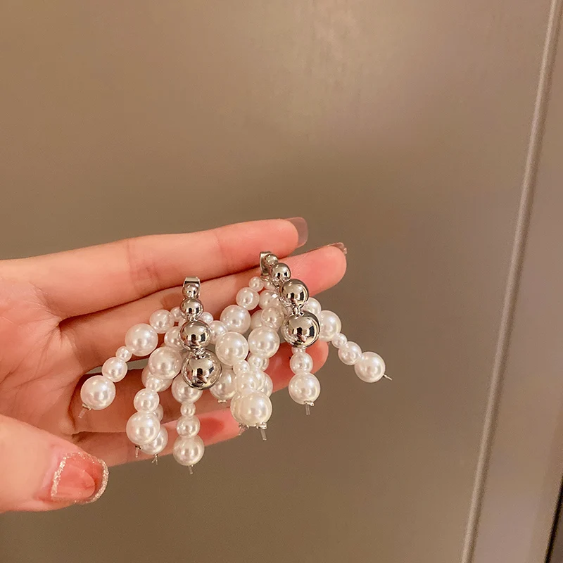 

fashion metal peanut pearl cluster drop earrings