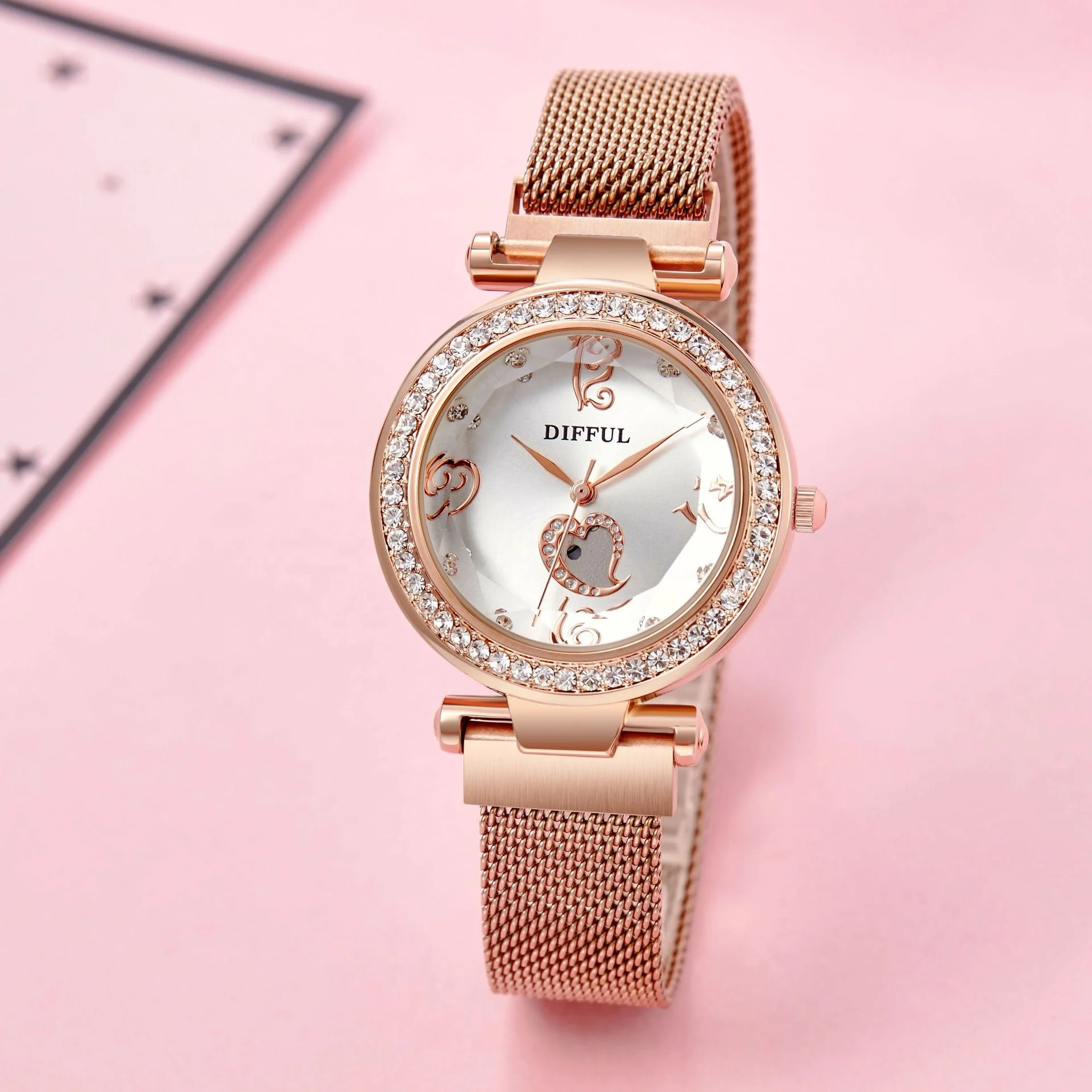 

Love Heart Shaped Magnetic Watch Women Bling Diamond Rose Gold Female Lady magnet watches