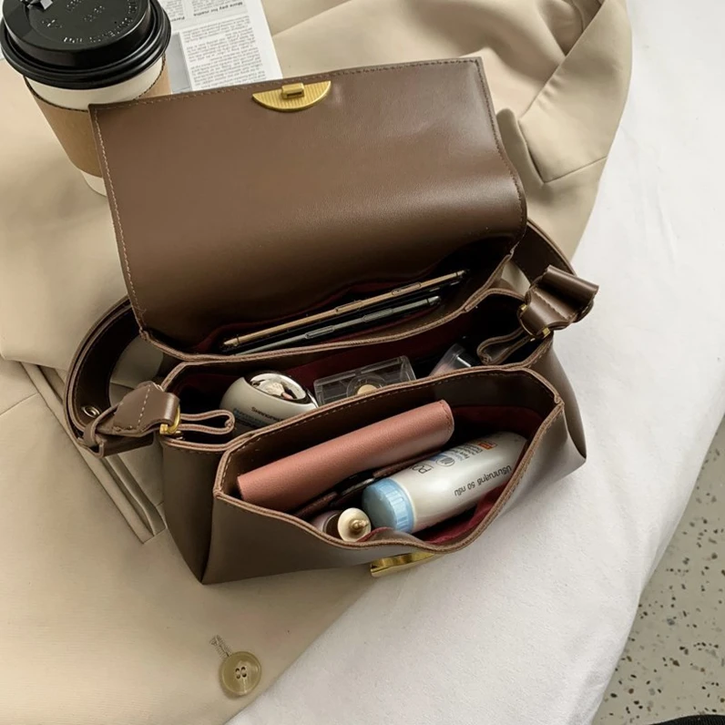 

XP1318 Designer 2020 new retro single shoulder underarm bag solid color soft leather messenger handbag