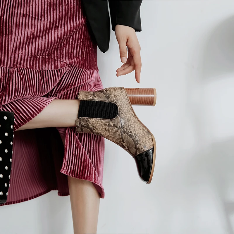 

Large Women's Shoes Snake Print Leather Boots Thick High Heels Nude Short boots, Black red yellow