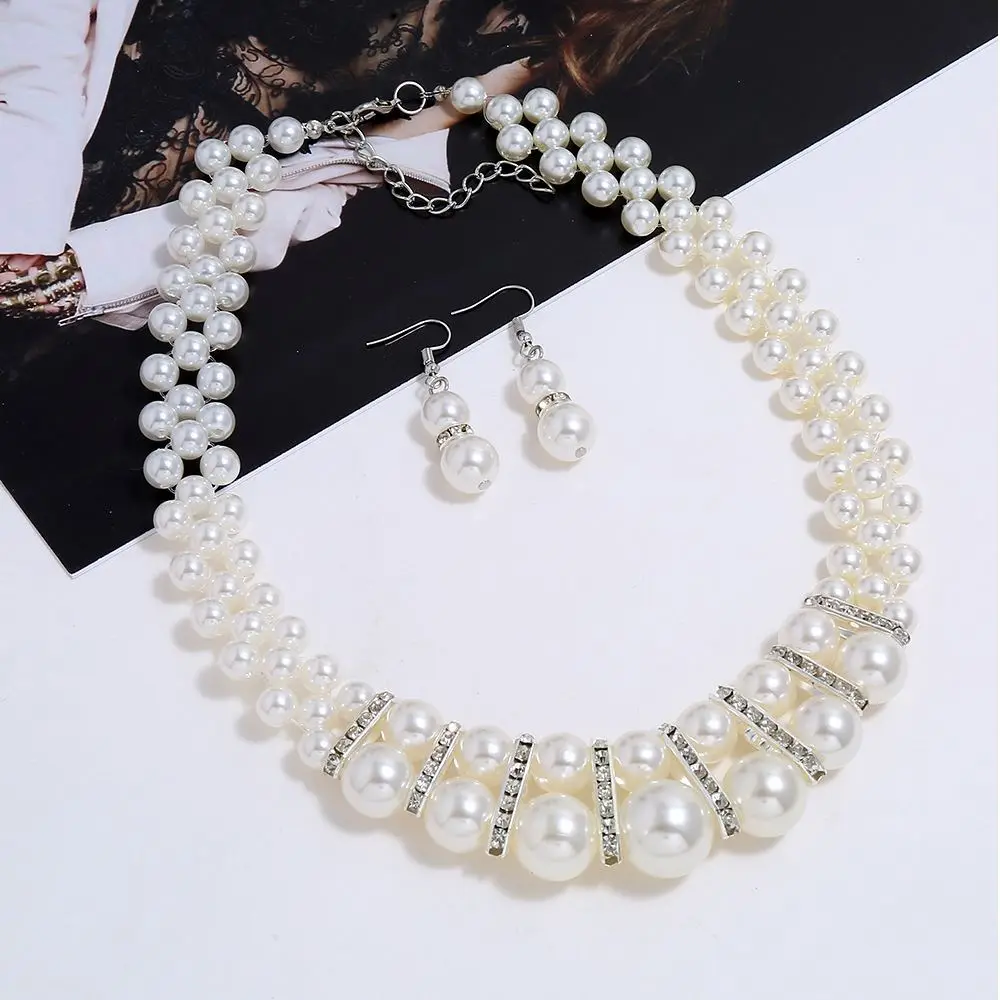 

Hot Selling Pearl Necklace Europe And America New Fashion Simple Hand Woven Imitation Pearl Clavicle Chain Necklace Female