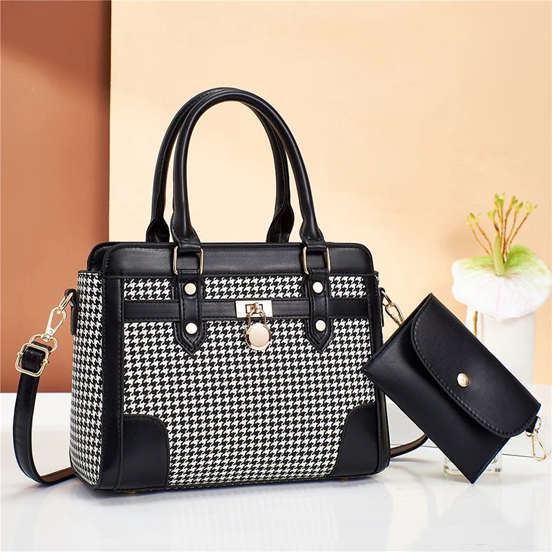 

DL194 33 Female Bags 2022 New Trendy Portable Shoulder Bag Women Leather Handbag Ladies Handbags, Black....